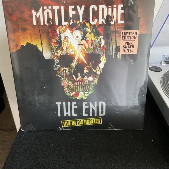 Motley Crue The End 2-LP ~ Ltd Ed Colored Vinyl (Pink Snafu) ~ New/Sealed! - Picture 2 of 3